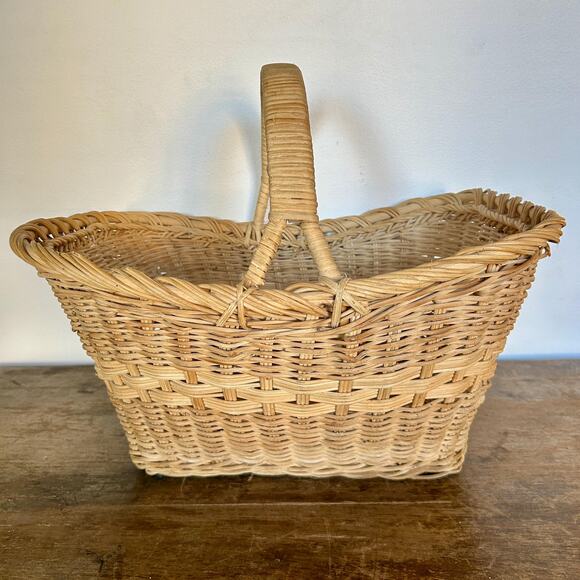 Vintage Rustic Woven Handled Basket | Cottagecore Farmhouse - Picture 5 of 7